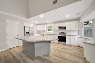 14719 Cedar Point Dr, Houston, TX 77070 - Photo 6