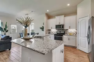 10809 Mendel Ter Dr, Rosharon, TX 77583 - Photo 16