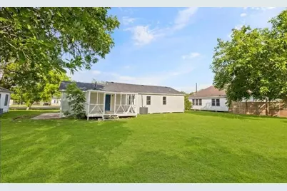 406 San Jacinto Street, La Porte, TX 77571 - Photo 10