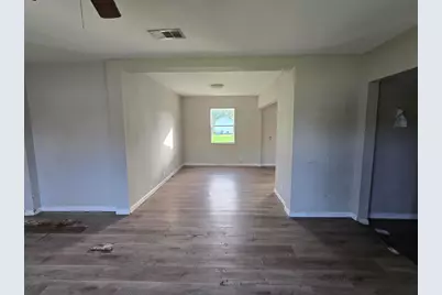 406 San Jacinto Street, La Porte, TX 77571 - Photo 2
