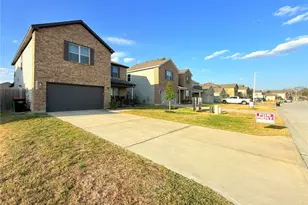 9662 Caney Trails Rd, Conroe, TX 77303 - Photo 2