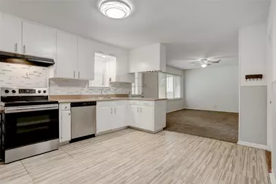 4421 Willowbend Boulevard, Houston, TX 77035 - Photo 6