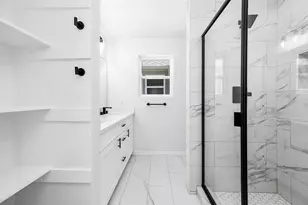 2018 Hampton A St, Houston, TX 77088 - Photo 14