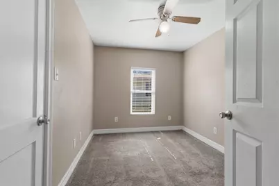 140 9th Avenue, Nederland, TX 77627 - Photo 16