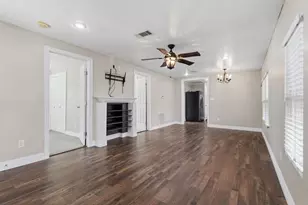 140 9th Ave, Nederland, TX 77627 - Photo 4