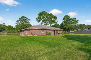 11507 Oak Valley Dr, Houston, TX 77065 - Photo 2