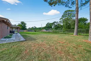 11507 Oak Valley Dr, Houston, TX 77065 - Photo 48