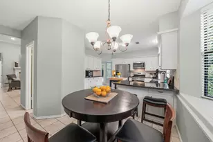 35 N Pathfinders Cir, The Woodlands, TX 77381 - Photo 18