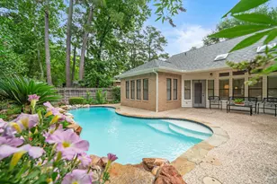 35 N Pathfinders Cir, The Woodlands, TX 77381 - Photo 2