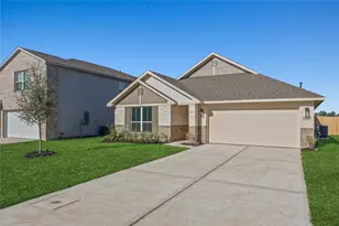 336 Bryan Wy, Angleton, TX 77515 - Photo 1