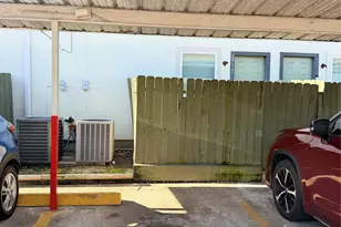 8717 Victorian Village Dr, Houston, TX 77071 - Photo 14