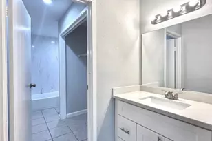 8717 Victorian Village Dr, Houston, TX 77071 - Photo 12