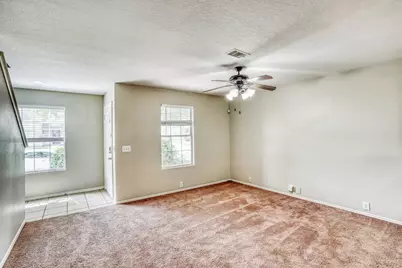 914 Eagles Glide Drive, Houston, TX 77090 - Photo 6