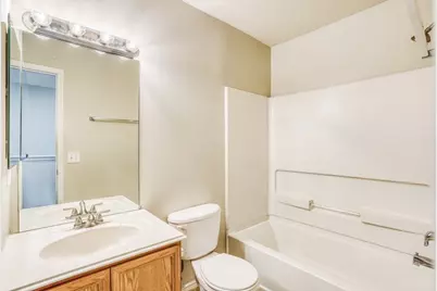 914 Eagles Glide Drive, Houston, TX 77090 - Photo 16