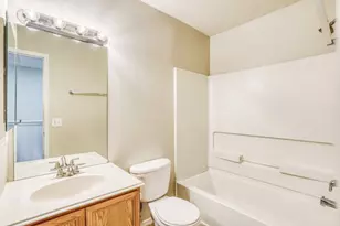 914 Eagles Glide Dr, Houston, TX 77090 - Photo 16