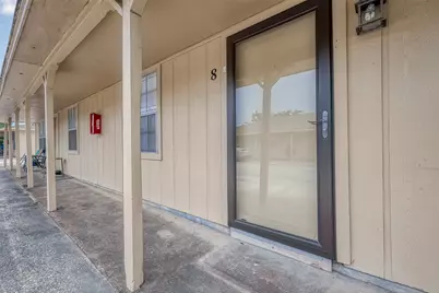 8430 Roundrock Drive #2, Houston, TX 77049 - Photo 10