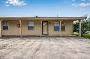 8430 Round Rock Dr, Houston, TX 77049 - Photo 1