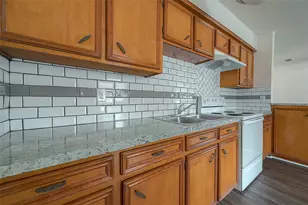 8430 Round Rock Dr, Houston, TX 77049 - Photo 20