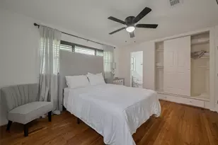 8057 Ridgeview Dr, Houston, TX 77055 - Photo 26