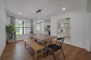 8057 Ridgeview Dr, Houston, TX 77055 - Photo 10