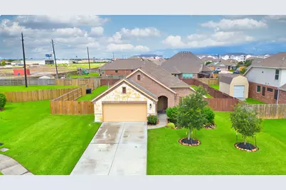 9107 Brett Court, Mont Belvieu, TX 77523 - Photo 2