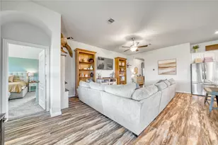 9107 Brett Ct, Mont Belvieu, TX 77523 - Photo 18