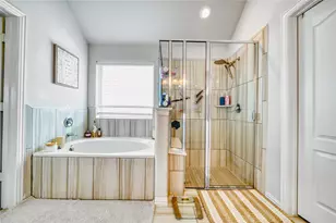 9107 Brett Ct, Mont Belvieu, TX 77523 - Photo 22