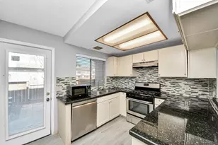 2910 Grants Lake, Sugar Land, TX 77479 - Photo 12