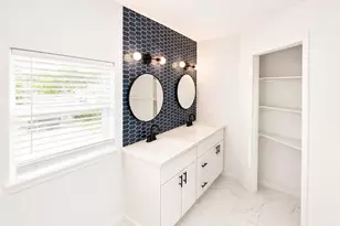 2027 54th St, Galveston, TX 77551 - Photo 18