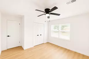 2027 54th St, Galveston, TX 77551 - Photo 14