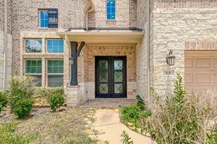 115 N Winter Sunrise Cir, Tomball, TX 77375 - Photo 2