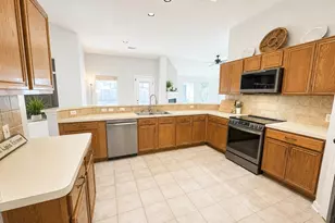 1303 Mayberry Cir, Sugar Land, TX 77479 - Photo 8