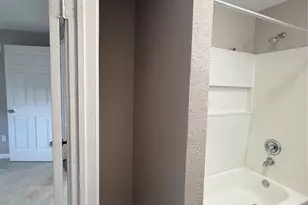 13217 Player St, Houston, TX 77045 - Photo 6