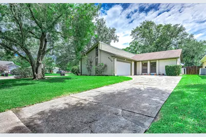 2702 Dove Tree Drive, Alvin, TX 77511 - Photo 6