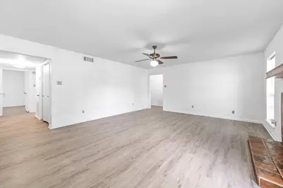 2702 Dove Tree Drive, Alvin, TX 77511 - Photo 8