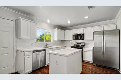 1906 Glen Park Drive, Missouri City, TX 77489 - Photo 2