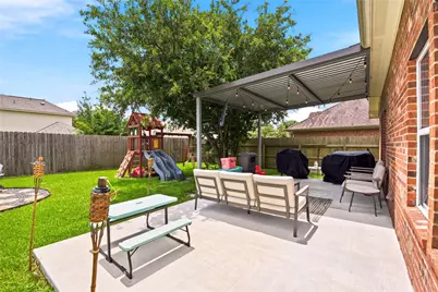 8226 Mandalay Bay Drive, Baytown, TX 77523 - Photo 36