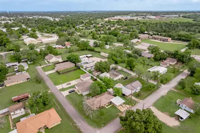 210 Bullard Street, Madisonville, TX 77864 - Photo 46