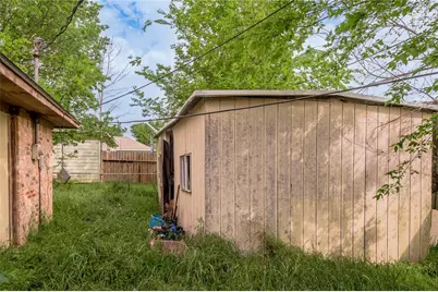 210 Bullard Street, Madisonville, TX 77864 - Photo 36