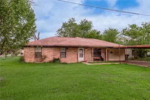 210 Bullard St, Madisonville, TX 77864 - Photo 44