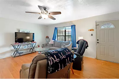 210 Bullard Street, Madisonville, TX 77864 - Photo 10