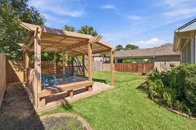 201 Lago Vista Street, League City, TX 77565 - Photo 34