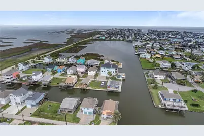 16710 Montego Way, Jamaica Beach, TX 77554 - Photo 24
