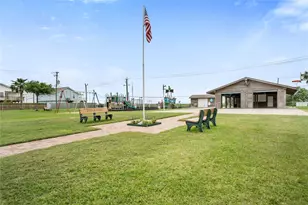 16710 Montego Way, Jamaica Beach, TX 77554 - Photo 22