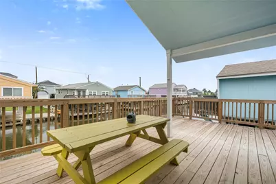 16710 Montego Way, Jamaica Beach, TX 77554 - Photo 2