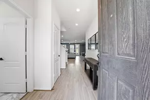 6718 Lindale Springs Ln, Katy, TX 77449 - Photo 2