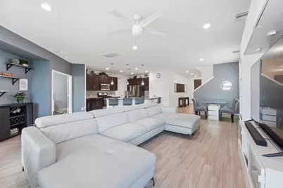 6718 Lindale Springs Lane, Katy, TX 77449 - Photo 10