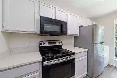 3770 Lovers Wood Lane #709, Houston, TX 77014 - Photo 2