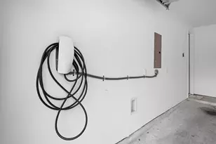 11008 Mikula Dr, Houston, TX 77043 - Photo 32