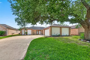 4805 Whispering Falls Dr, Houston, TX 77084 - Photo 2